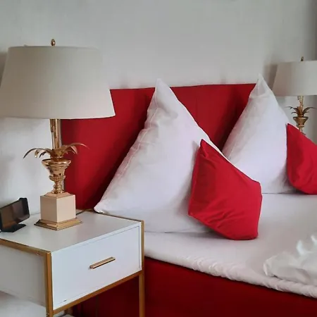 Gaestehaus Foehr Casa de hóspedes Wintrich